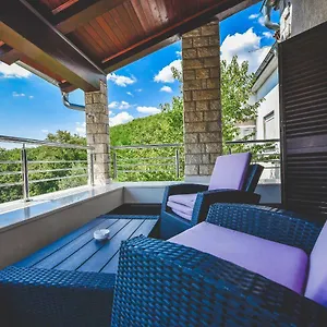 Apartment And Tacy, Opatija